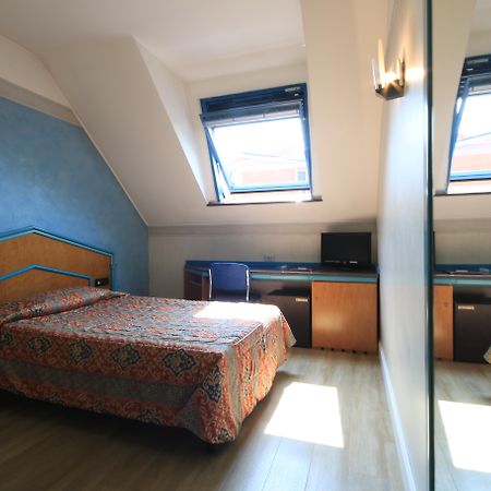 Hotel Lido Милан Экстерьер фото