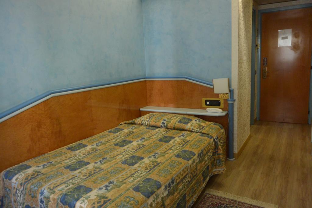 Hotel Lido Милан Экстерьер фото